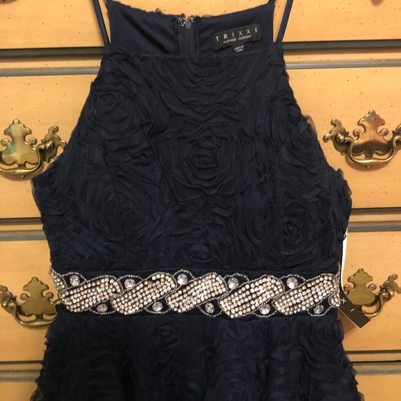 Semi formal dress NWT - Picture 3 of 4